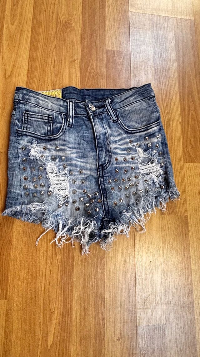 Shorts vaqueros desgastados