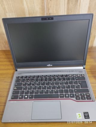 PORTÁTIL FUJITSU i5
