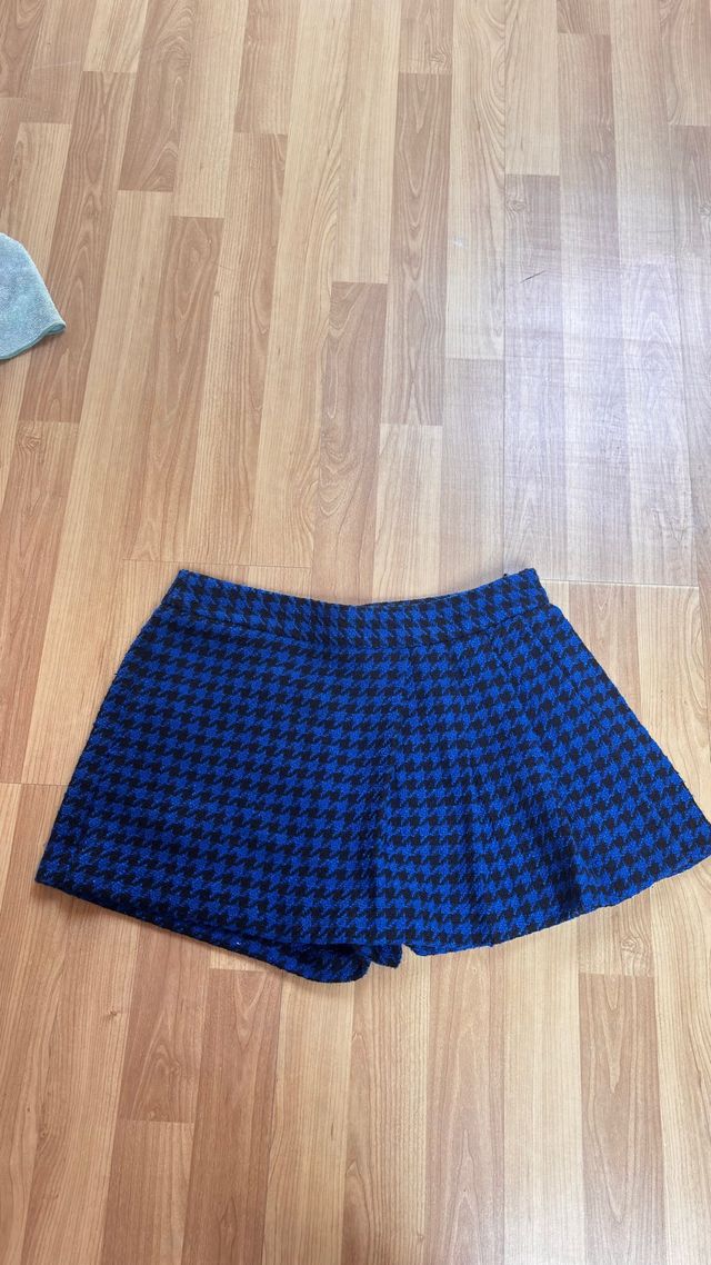 Falda ZARA Talla M y 2 faldas +