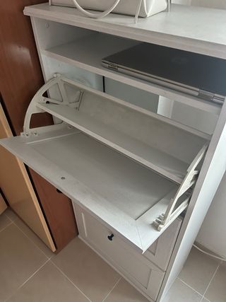 Zapatero blanco de madera