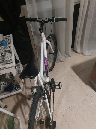 Bicicleta niña como nueva