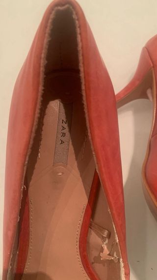 Zapatos de tacón Zara piel rojos