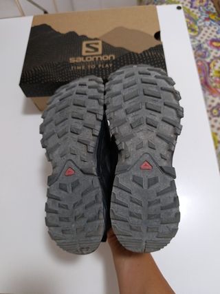 Zapatillas Trail Salomon Negras
