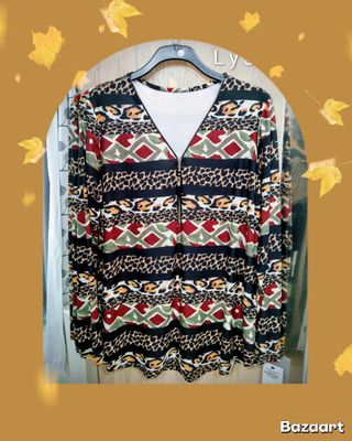 Blusa estampada con cremallera