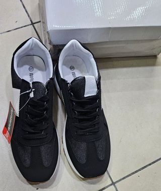 Scarpe sportive uomo nere e bianche taglia 43