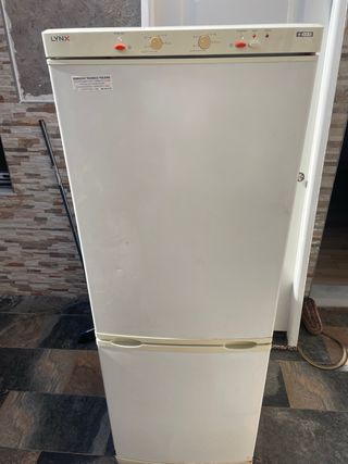Nevera grande LYNX.