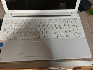 Portátil Toshiba C55
