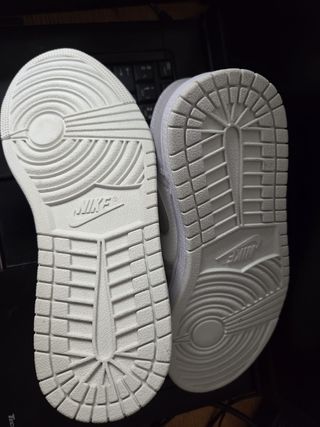 Unisex Zapatillas Jordan Air low 1 Gris y Blanco