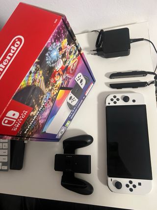 Nintendo Switch OLED Mario Kart 8 Deluxew