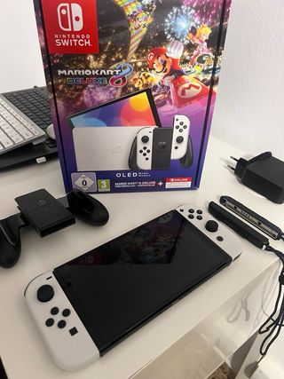 Nintendo Switch OLED Mario Kart 8 Deluxew