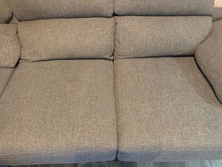 Sofá Conforama gris tela