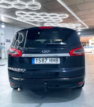 Ford S-MAX Titanium 2011 