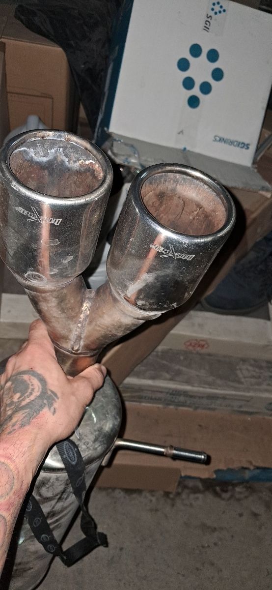 Escape deportivo Inoxcar Clio 4