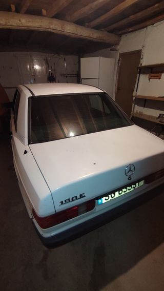 Mercedes-Benz Clase E 1991