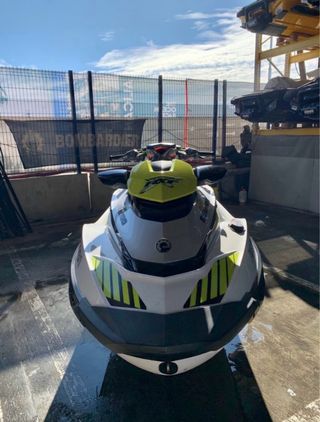 Moto de agua Seadoo 300RXT