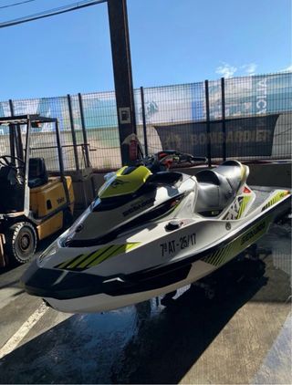 Moto de agua Seadoo 300RXT