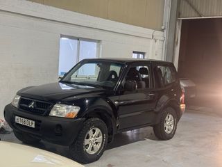 Mitsubishi Montero 2005