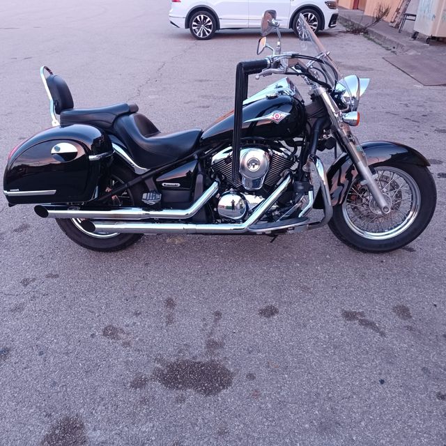 Kawasaki Vulcan VN900 Classic