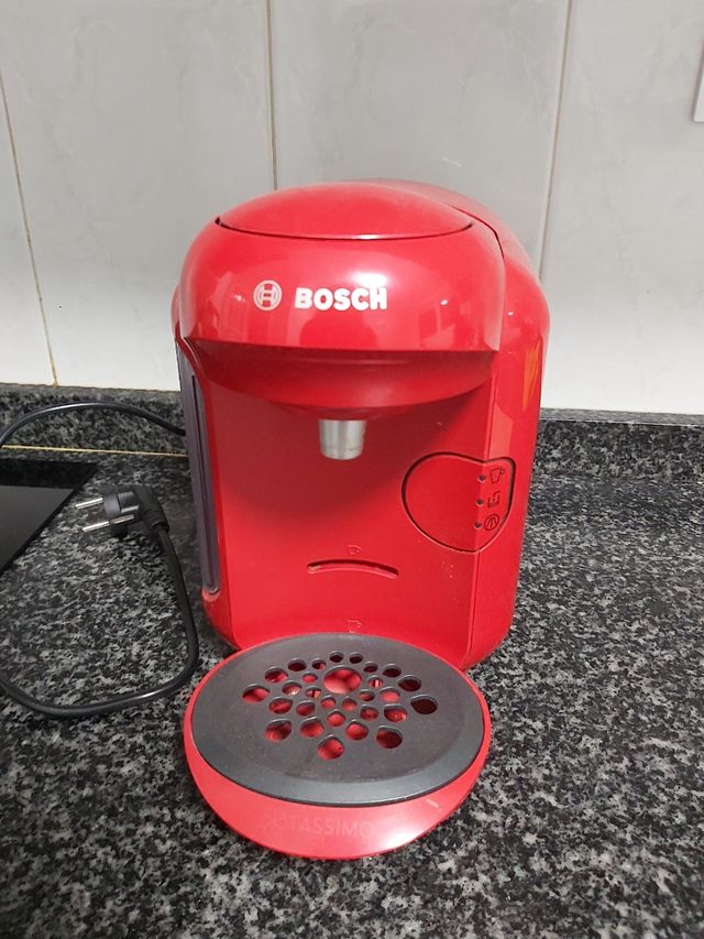 Cafetera Bosch Roja