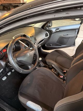 Peugeot 206 + 2010