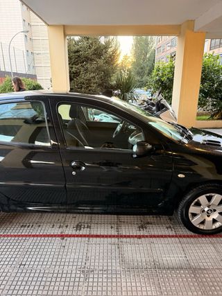 Peugeot 206 + 2010
