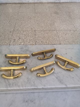 Maniglie per finestre 