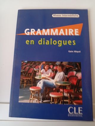 Libro de gramática en diálogos francés B1 b2