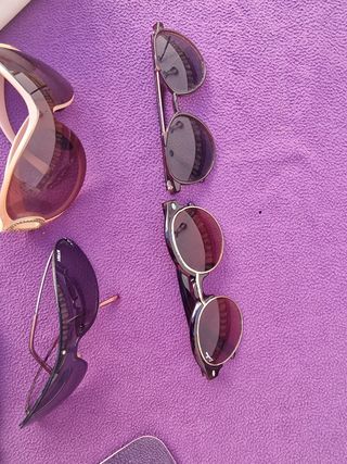 Gafas de sol marrones y negras 