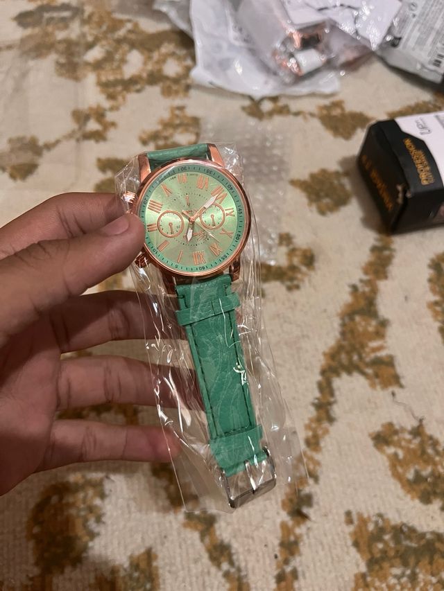 Orologio donna verde acqua con dettagli oro