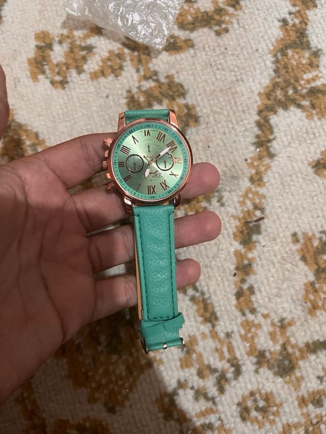 Orologio donna verde acqua con dettagli oro