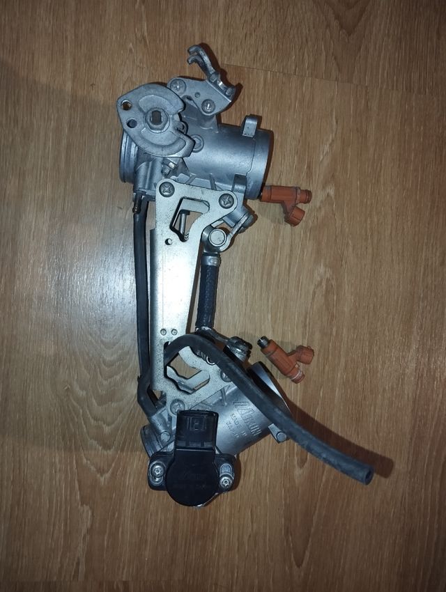 Cuerpo Inyección Mikuni Hyosung 650