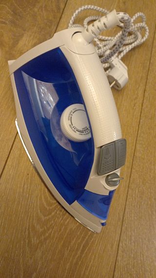 Plancha de vapor Habitex HG7251 2200W casi nueva