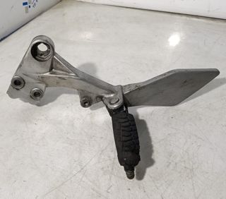 Estribera con soporte lado izquierdo KTM 390 Duke