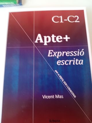 Libro valenciano de expresión escrita para c1 c2