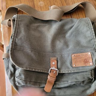 Bolso Timberland verde y marrón