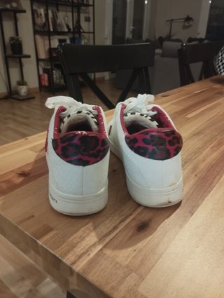 Zapatillas Desigual Blancas y Rojas