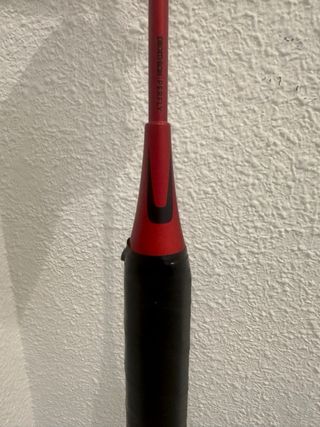 Raqueta de bádminton roja