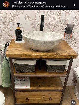 Mueble de baño rústico de madera