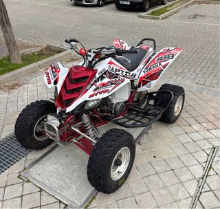 YAMAHA RAPTOR 660R y equipación completa