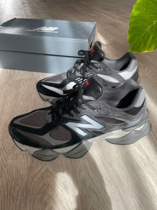 New Balance 9060 Negro/Gris