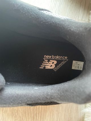 New Balance 9060 Negro/Gris