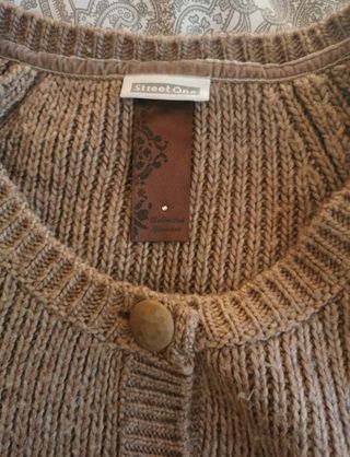 Chaleco de punto marrón