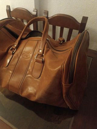 Bolso de viaje de cuero marrón