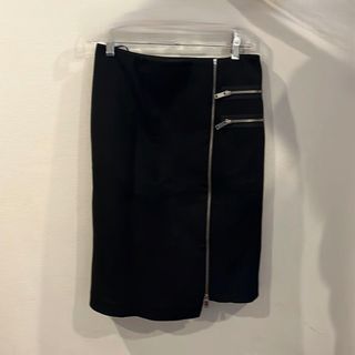 Falda tubo ZARA cremalleras total look negro falda