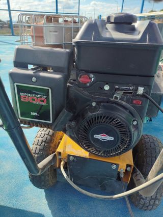 Maquinaria Mantenimiento Pistas Pádel