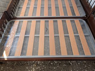 Estructuras camas madera con somier y colchones