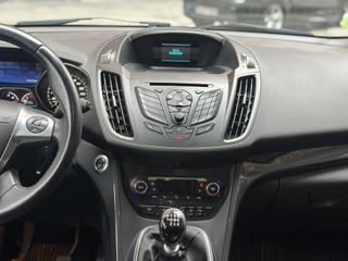 Ford Kuga 1.6 150 cv Titanium año 2014