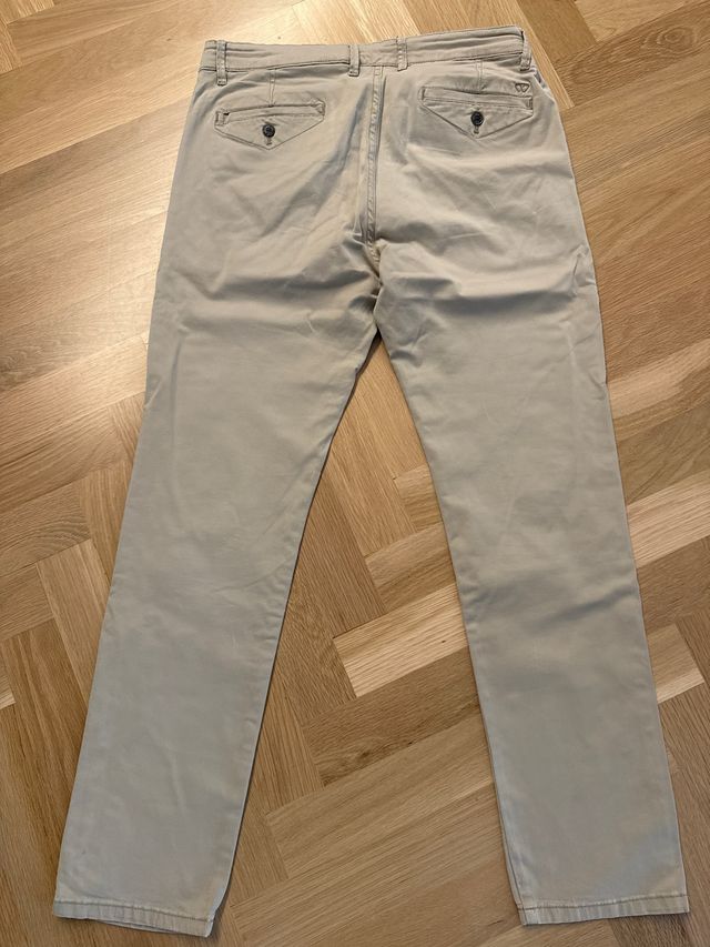 Pantalón beige
