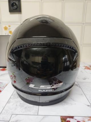 Casco de moto LS2 negro