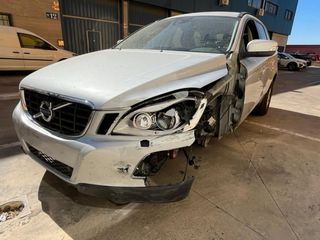 XC60 FWD D3 2.0 TDi DPF 136 Drive 20V 136 cv